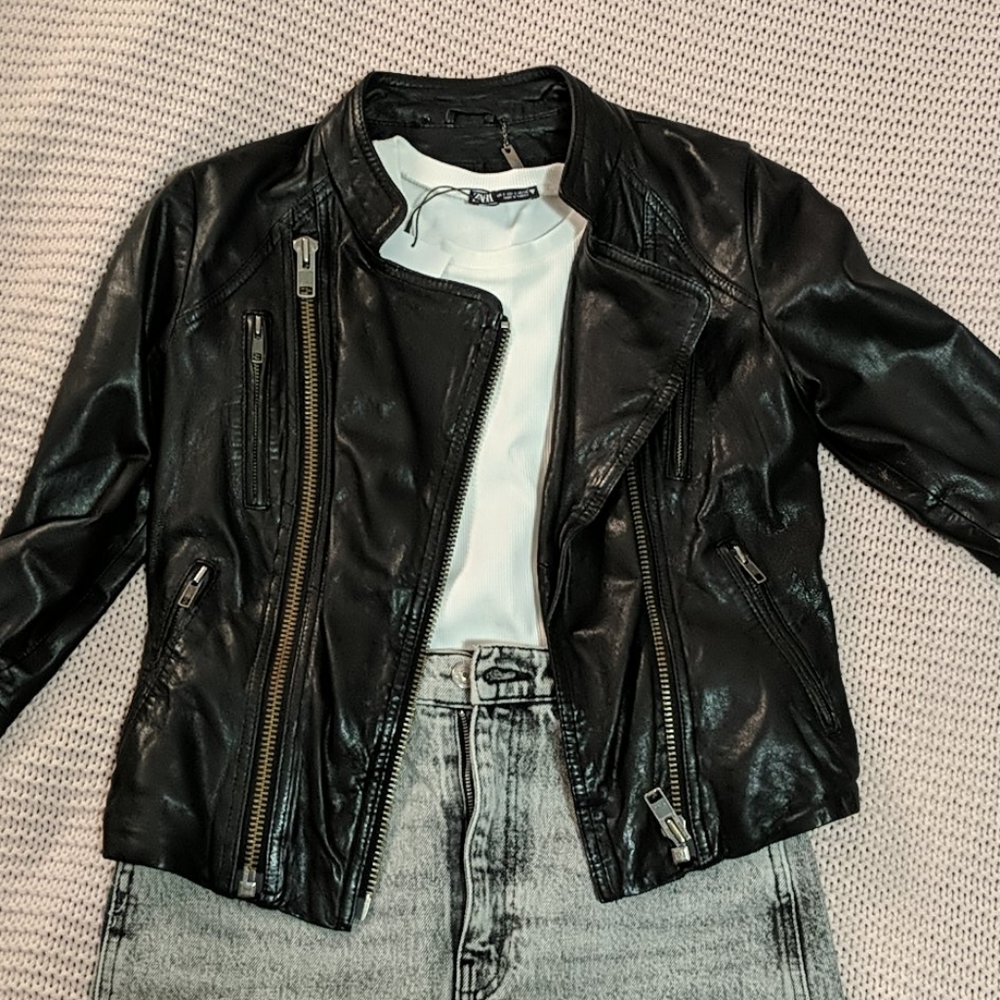 💥LAST CHANCE💥LINE DOT leather jacket